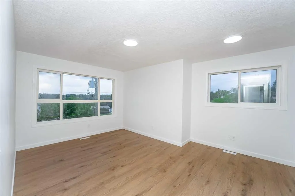 55 Collingwood Place NW, #3