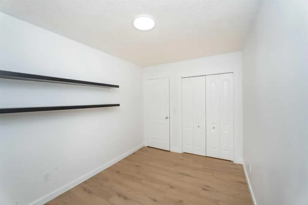 55 Collingwood Place NW, #3