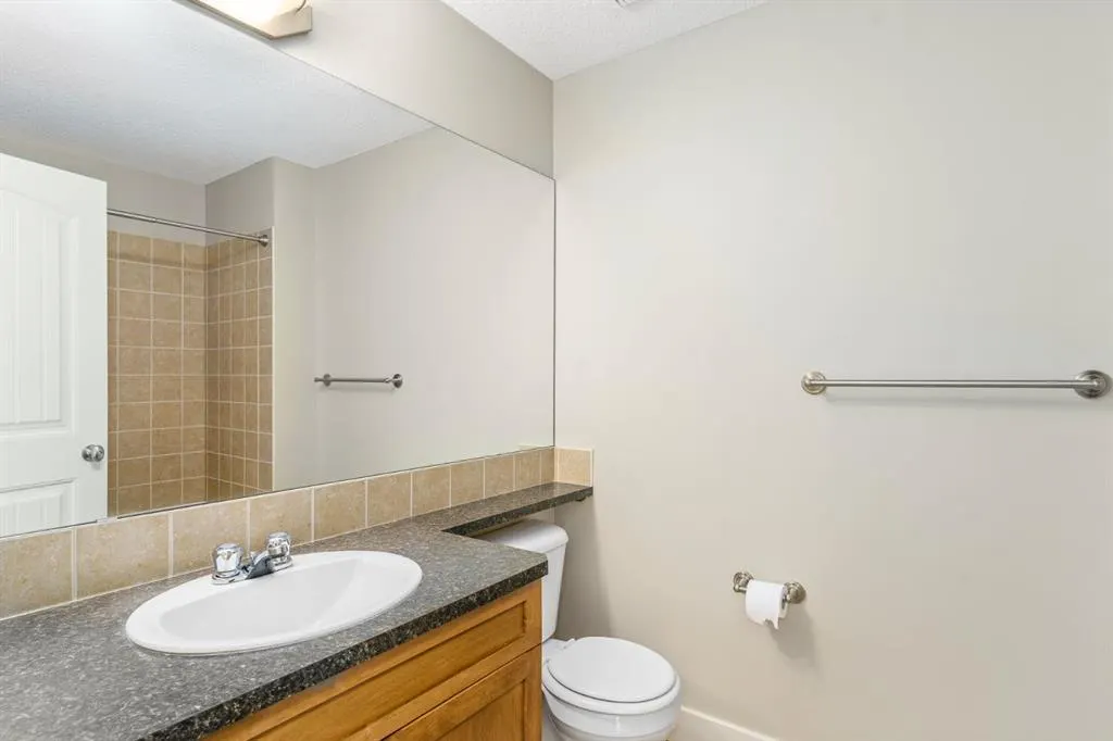 207 Village Terrace SW, #3
