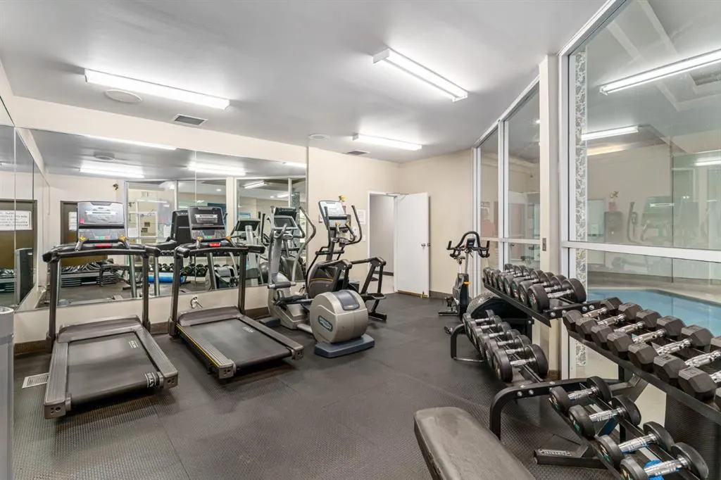 207 Village Terrace SW, #3