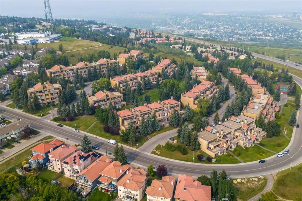 207 Village Terrace SW, #3