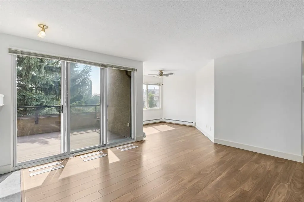 207 Village Terrace SW, #3