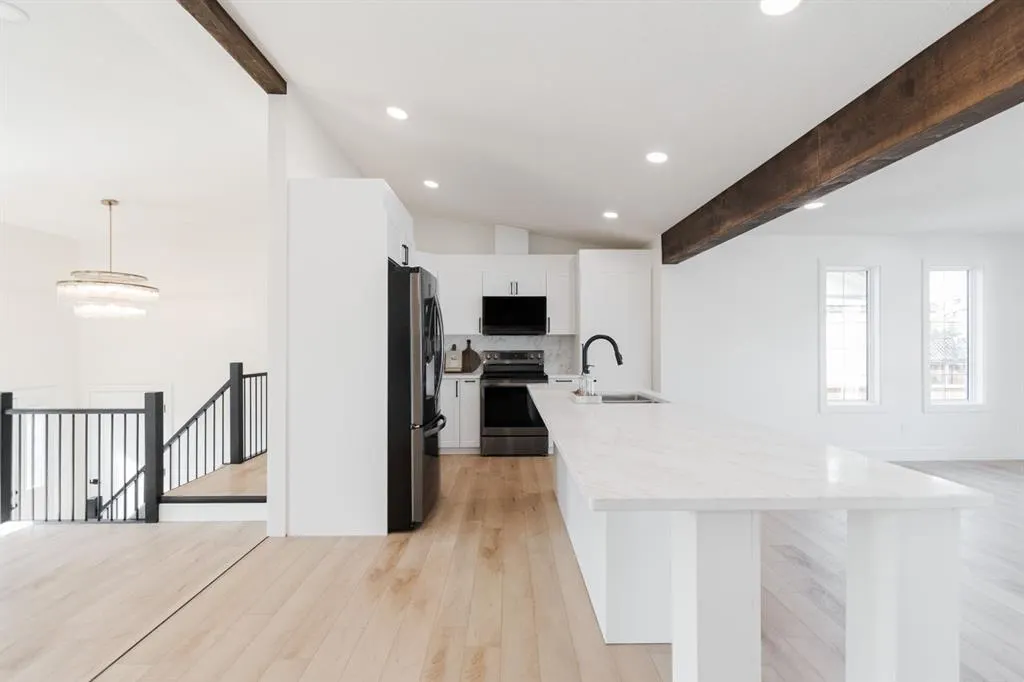 280 Beaton Place