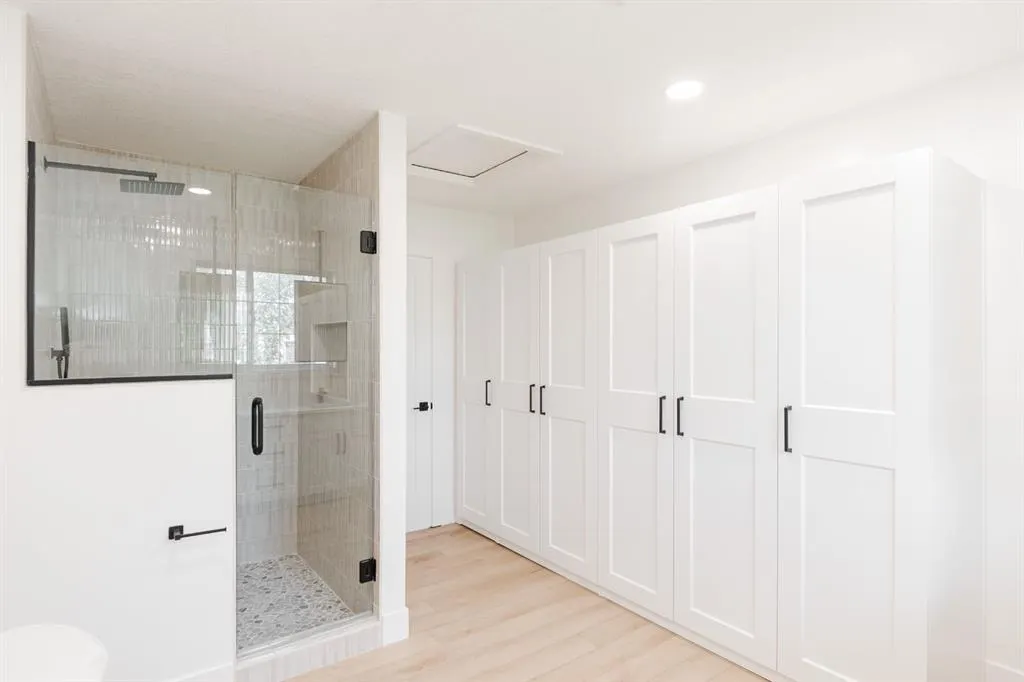 280 Beaton Place
