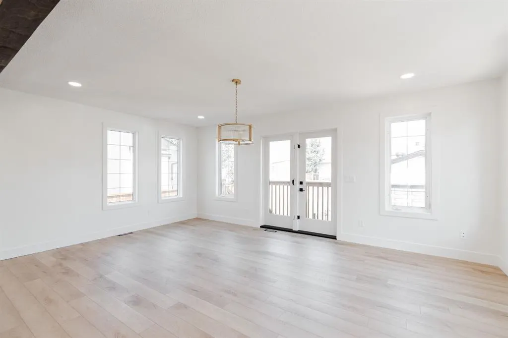 280 Beaton Place