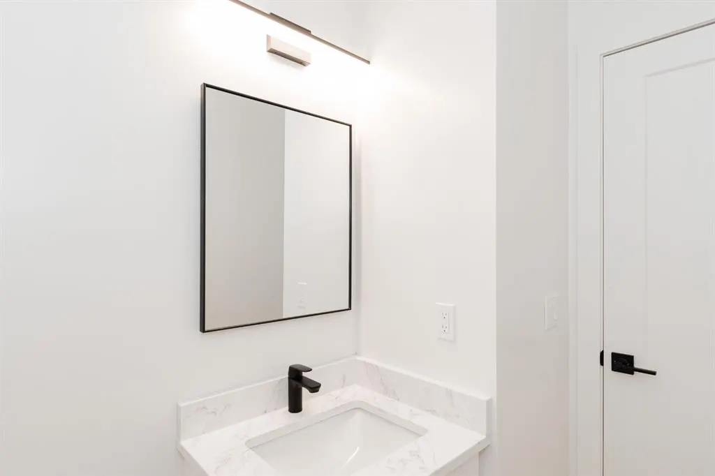 280 Beaton Place