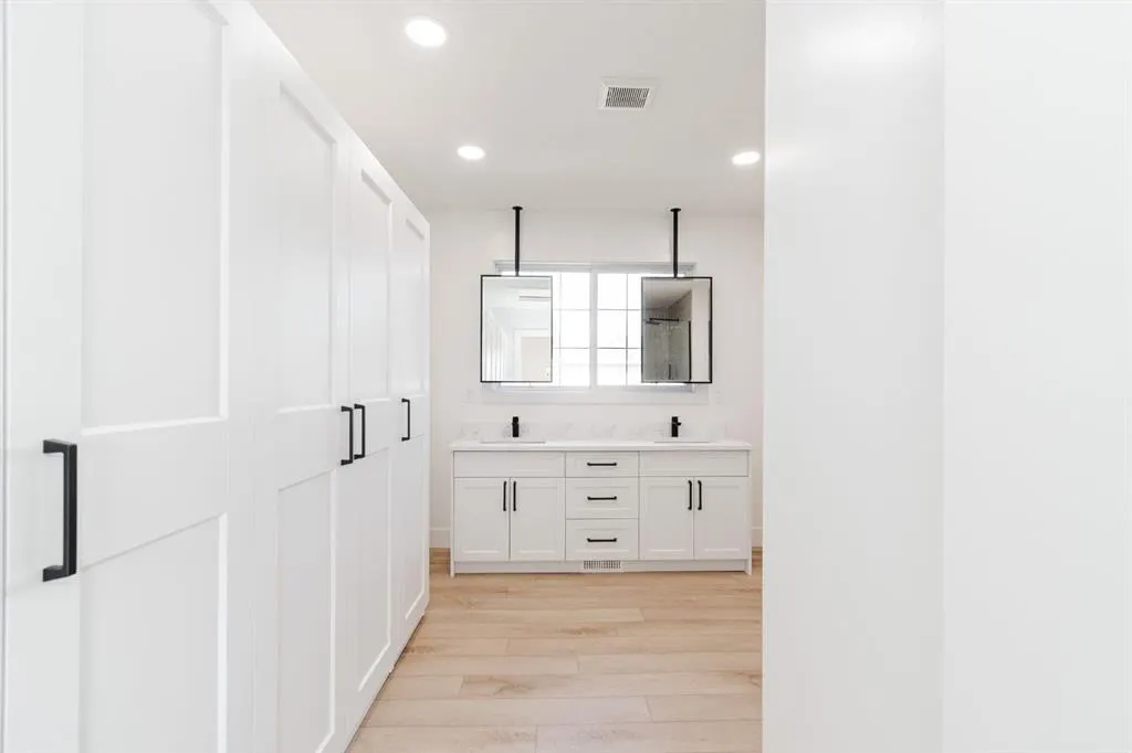 280 Beaton Place