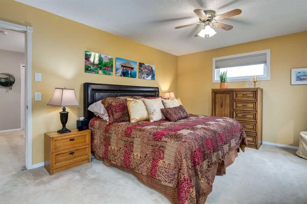 215 Alandale Place SW