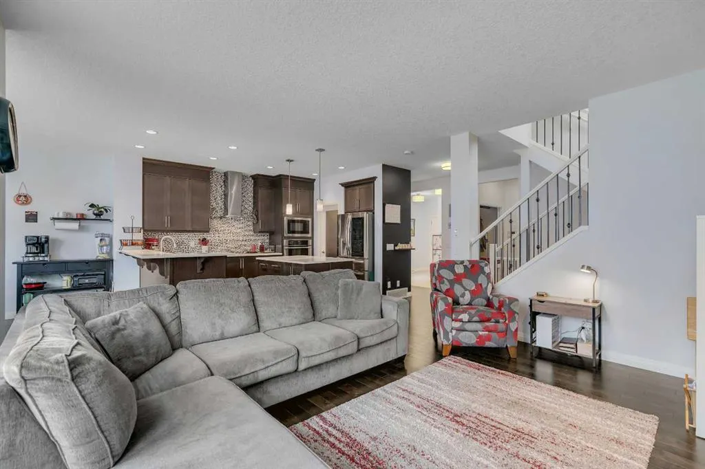 223 Auburn Meadows Crescent SE