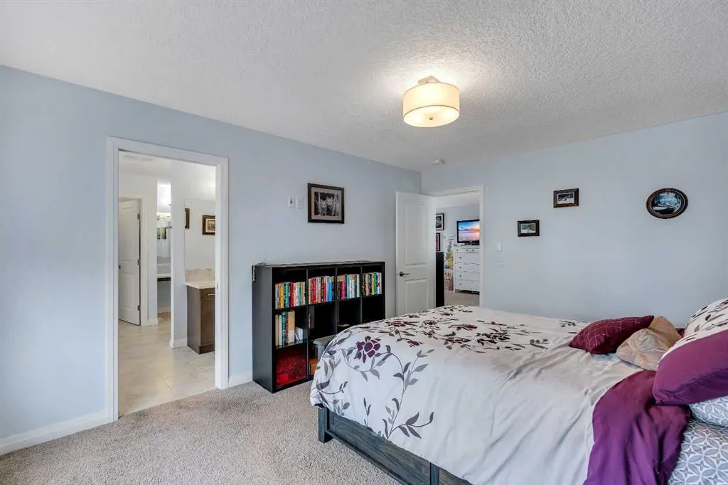 223 Auburn Meadows Crescent SE