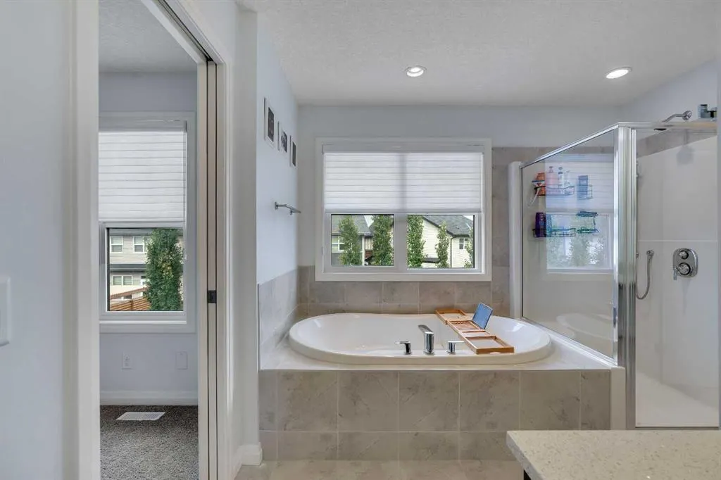 223 Auburn Meadows Crescent SE