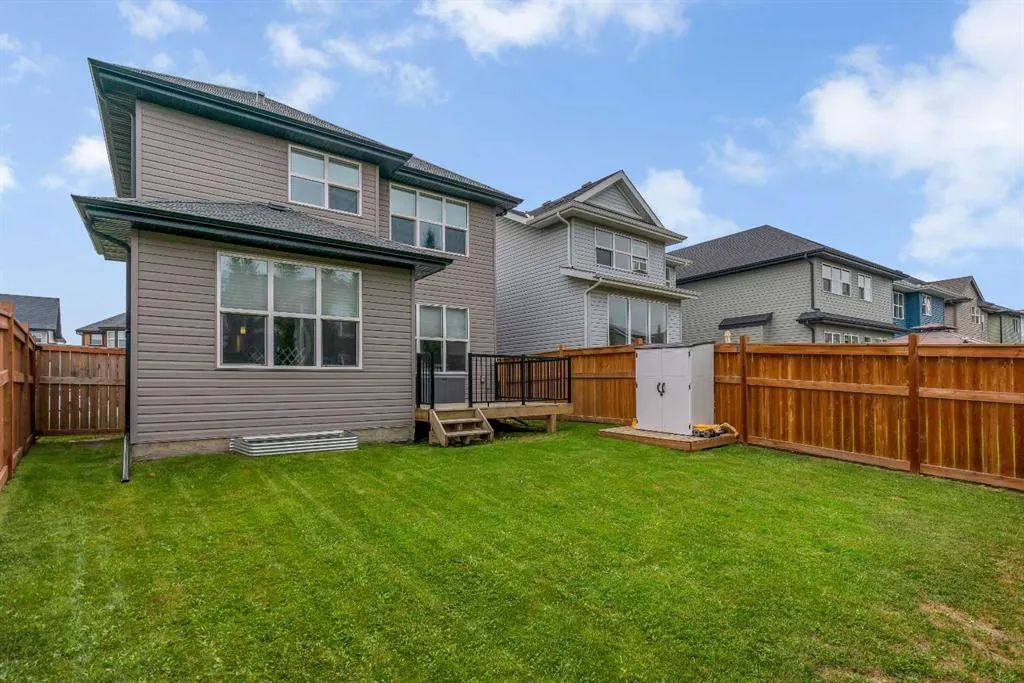223 Auburn Meadows Crescent SE