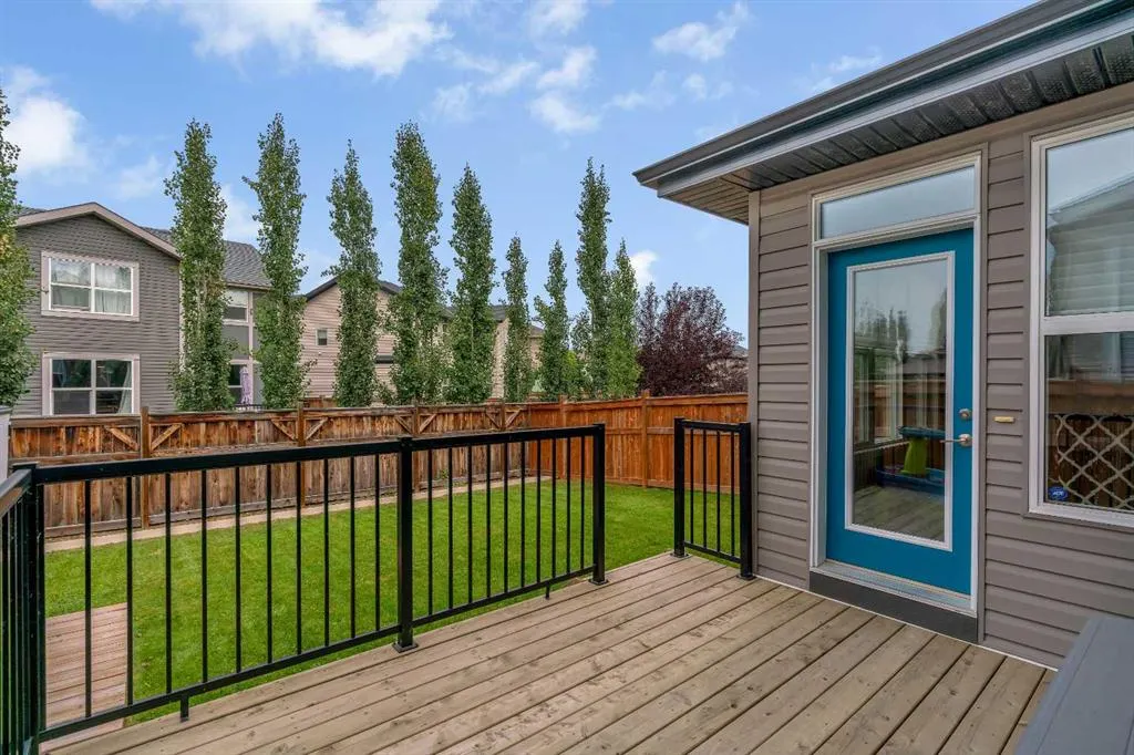 223 Auburn Meadows Crescent SE