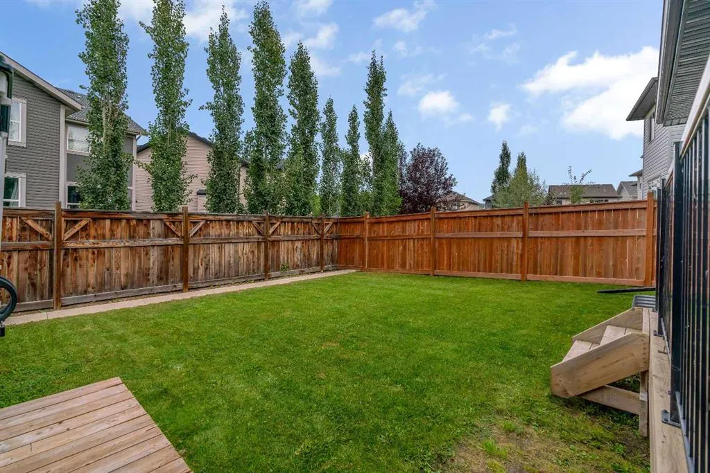 223 Auburn Meadows Crescent SE