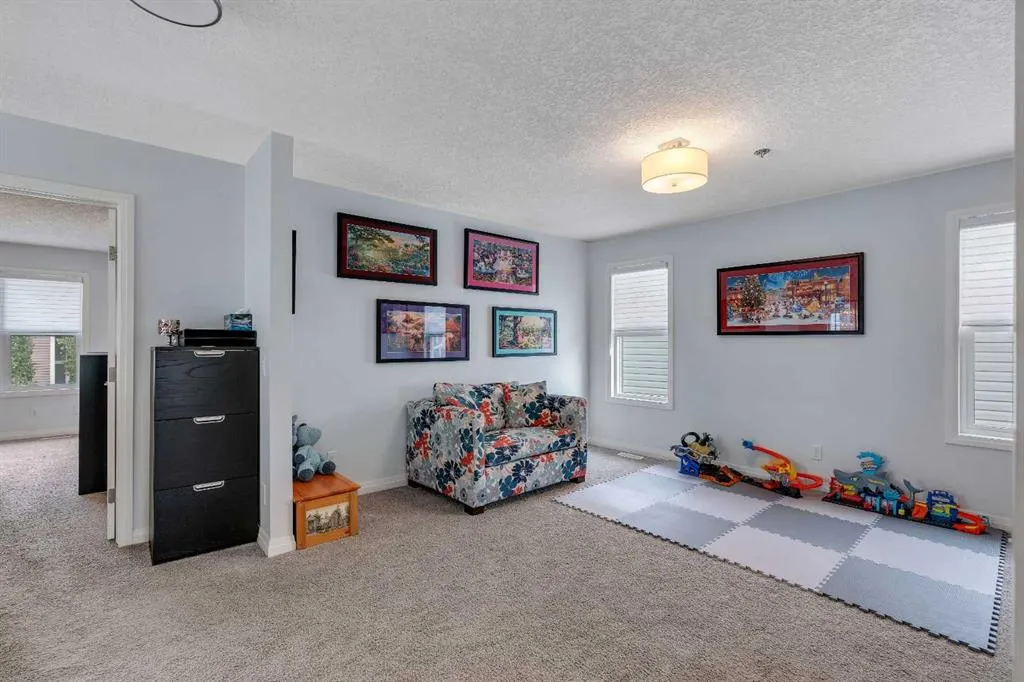 223 Auburn Meadows Crescent SE