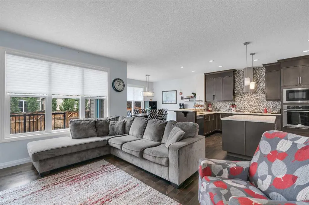 223 Auburn Meadows Crescent SE