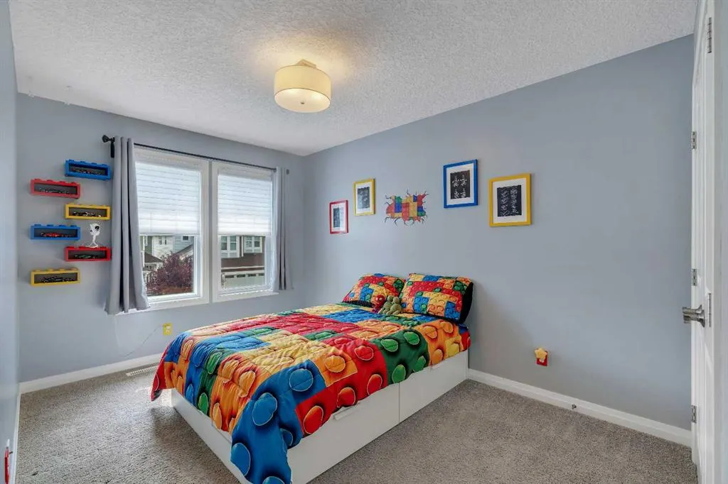 223 Auburn Meadows Crescent SE