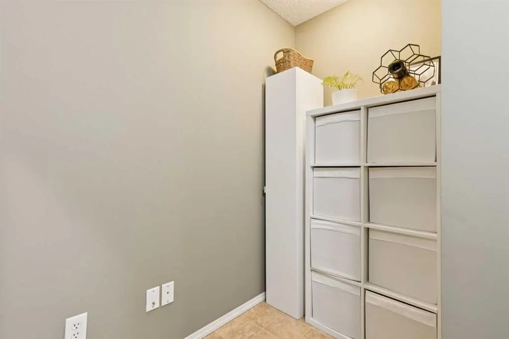 5 Country Village Park NE, #1304