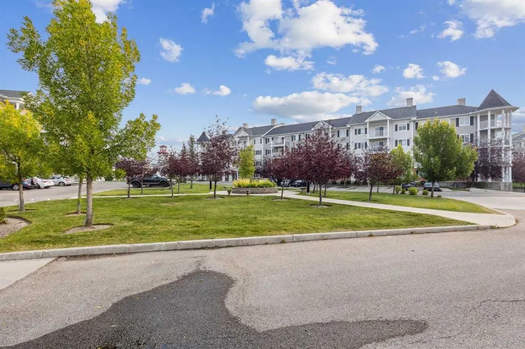 5 Country Village Park NE, #1304