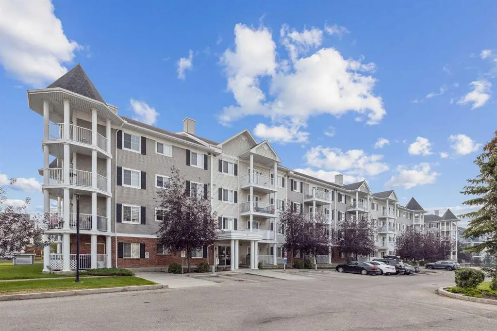 5 Country Village Park NE, #1304