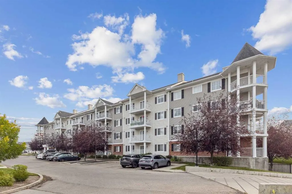 5 Country Village Park NE, #1304