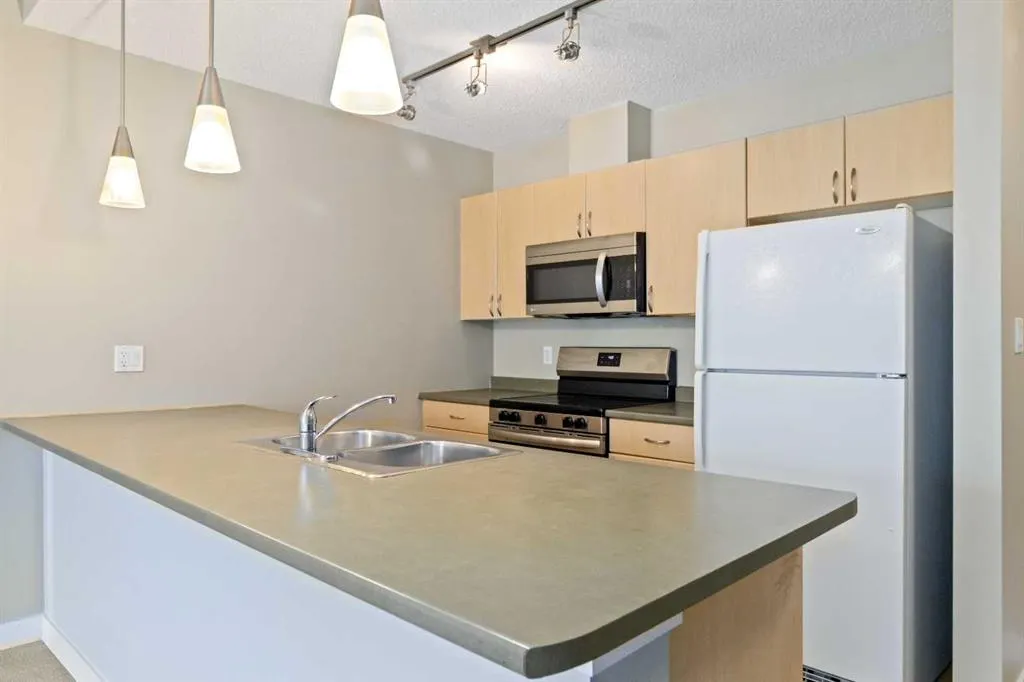 136A Sandpiper Road, #306