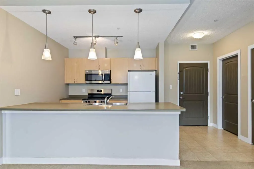 136A Sandpiper Road, #306