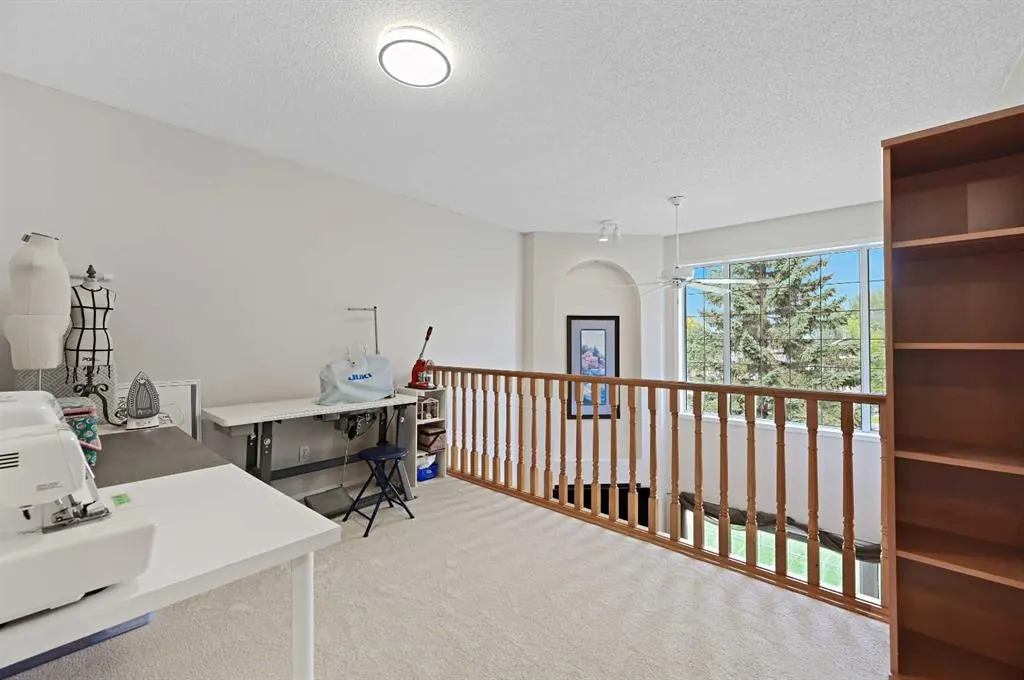 6 Chapala Crescent SE