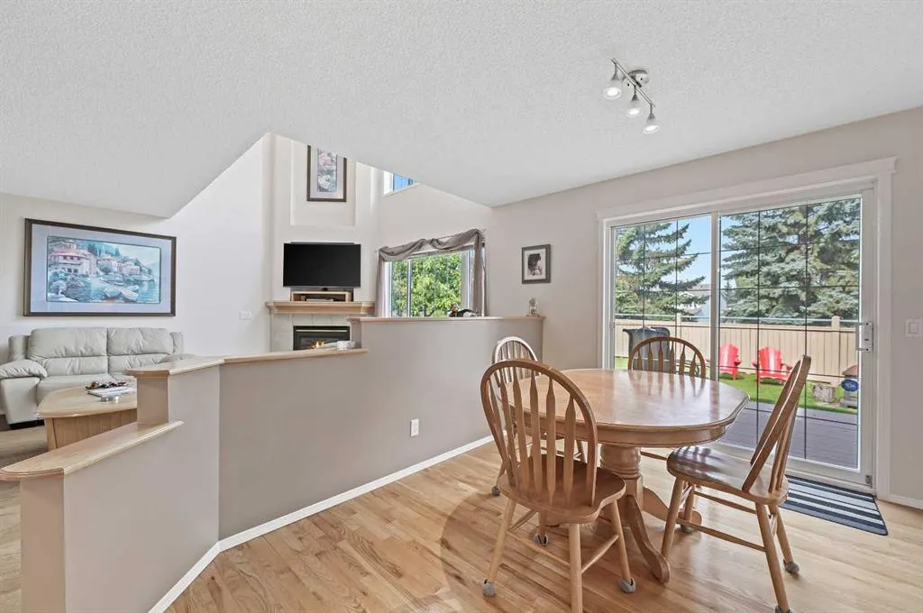 6 Chapala Crescent SE