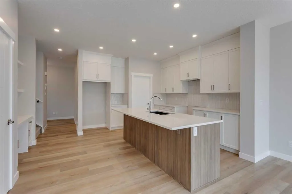 32 Willow Park Point