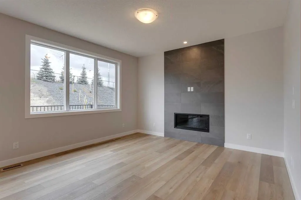 32 Willow Park Point