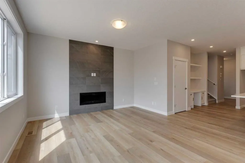 32 Willow Park Point