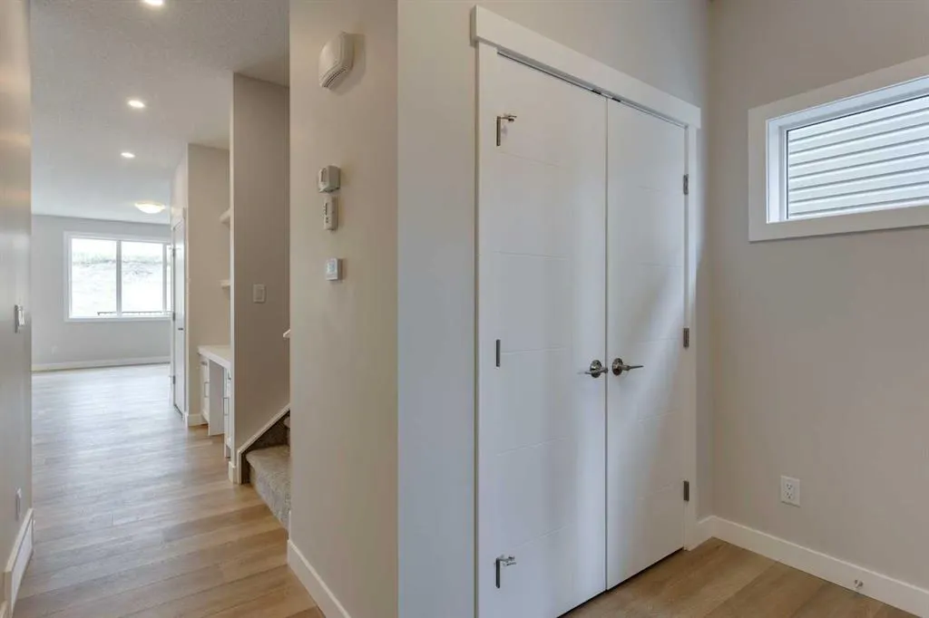 32 Willow Park Point