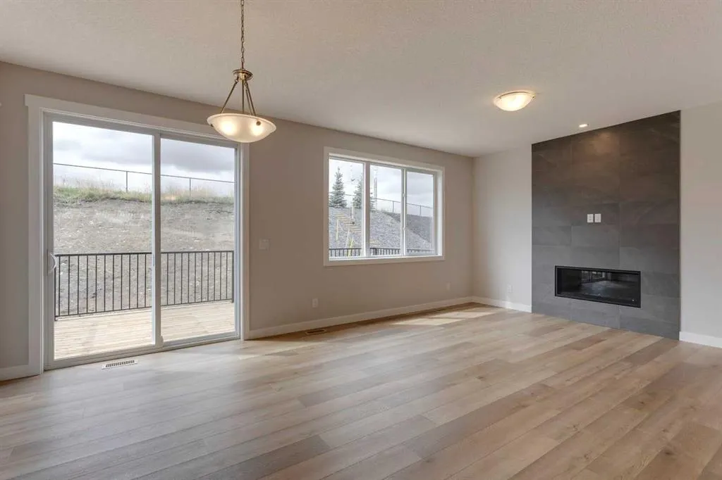 32 Willow Park Point