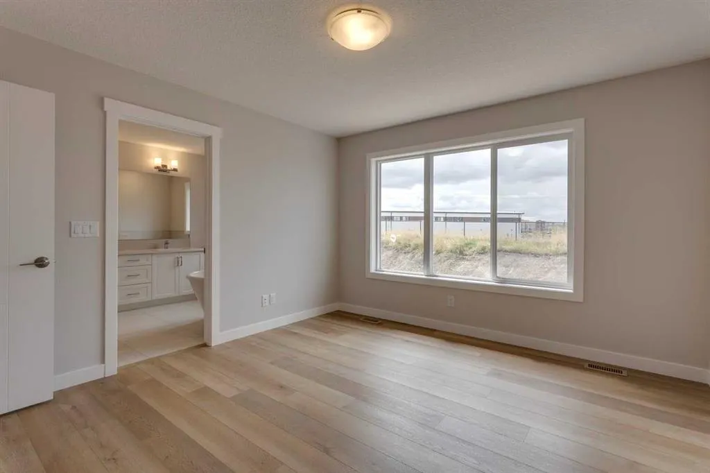 32 Willow Park Point