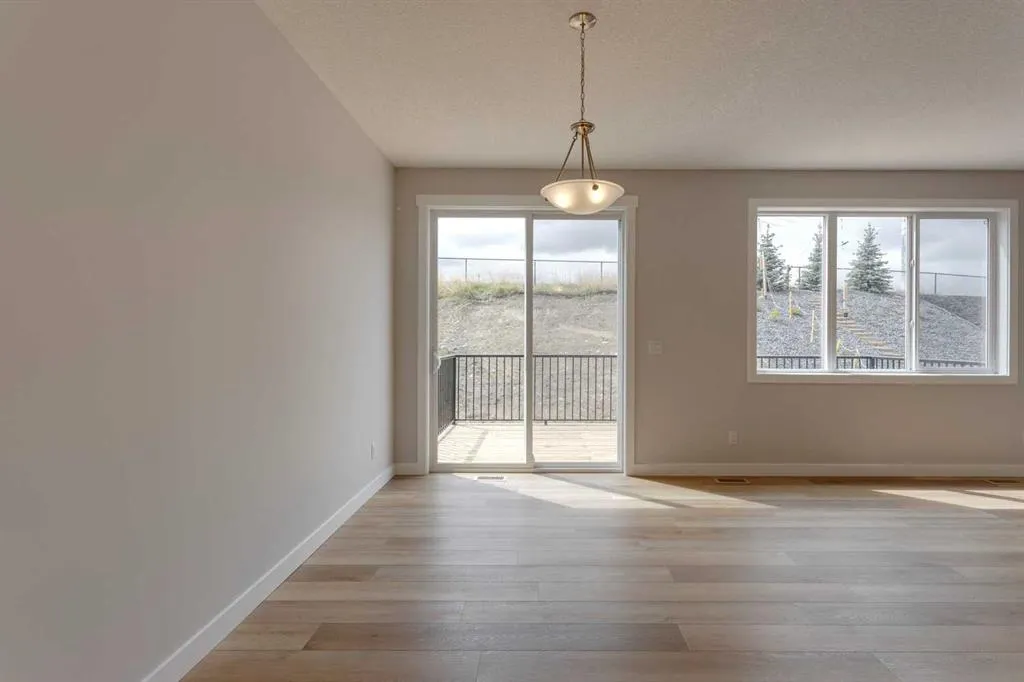 32 Willow Park Point