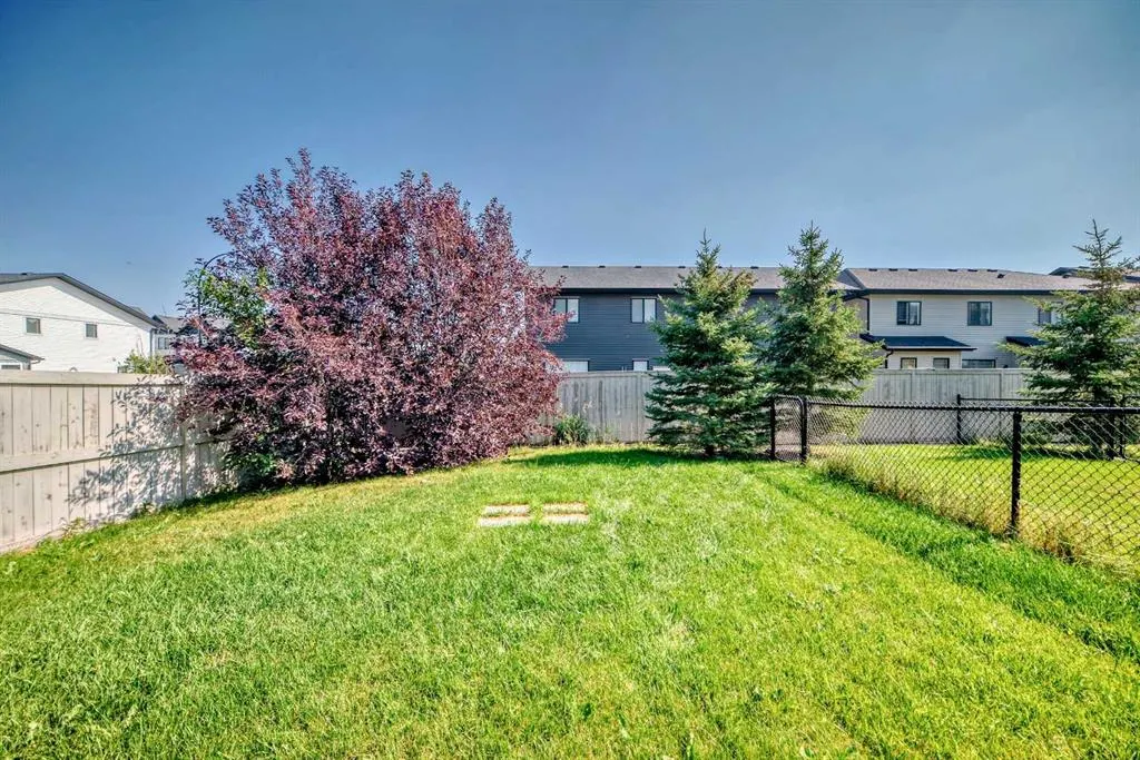 581 Hillcrest Road SW