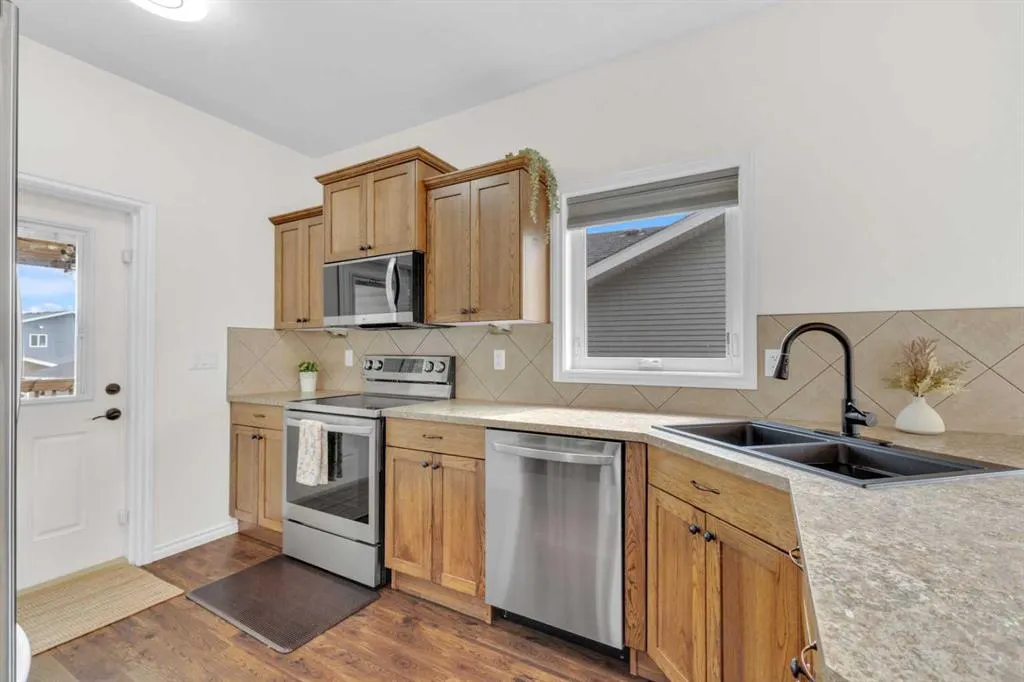 17 Cedar Crescent