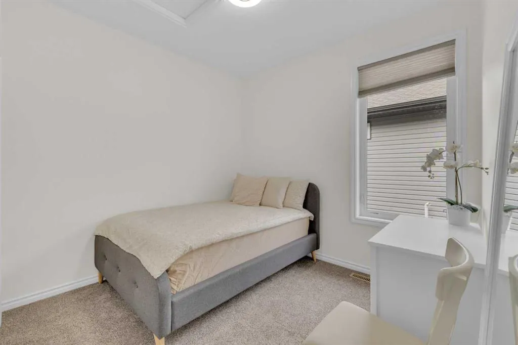 17 Cedar Crescent