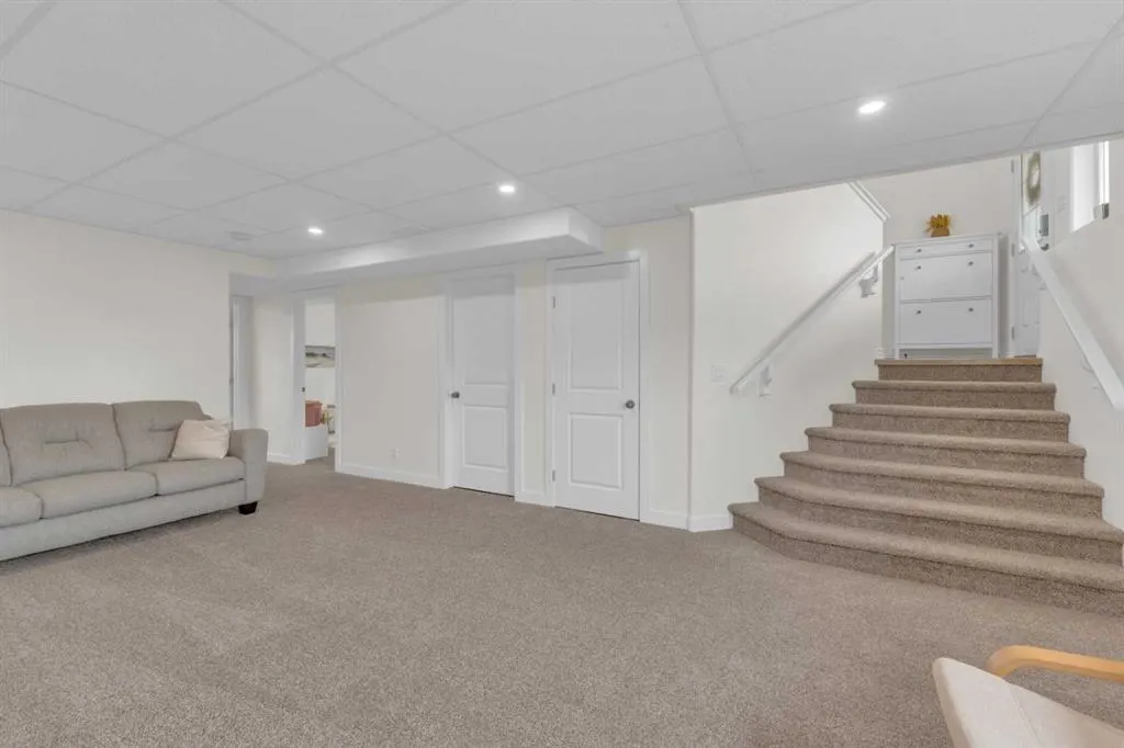 17 Cedar Crescent