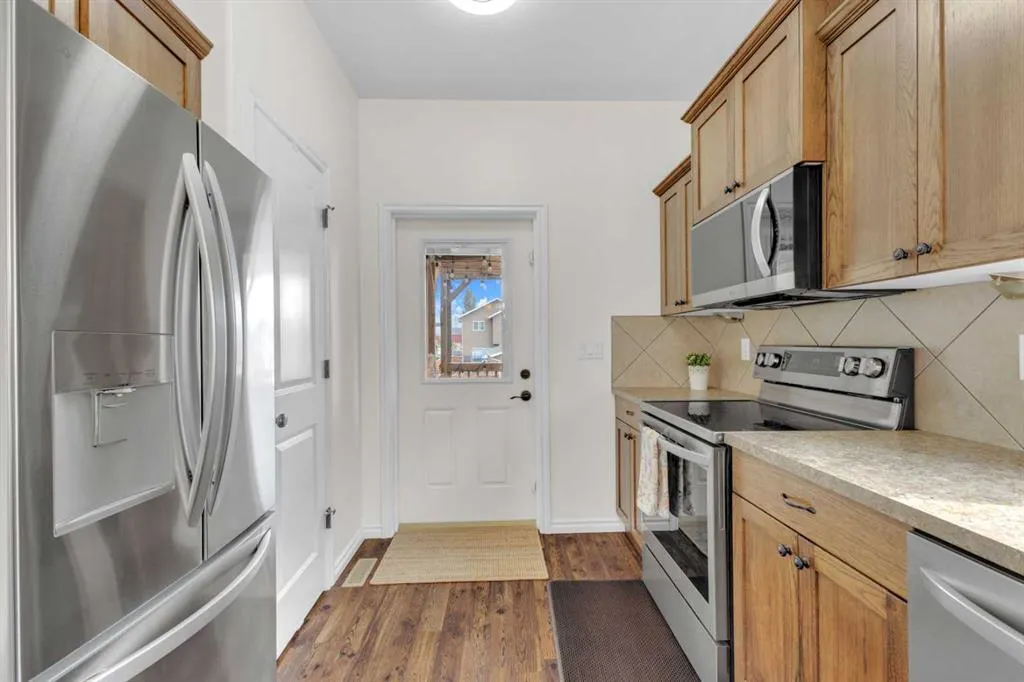 17 Cedar Crescent