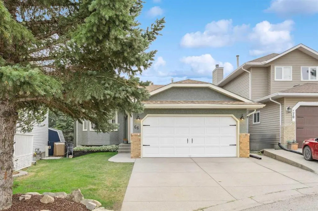 66 Macewan Ridge Place NW