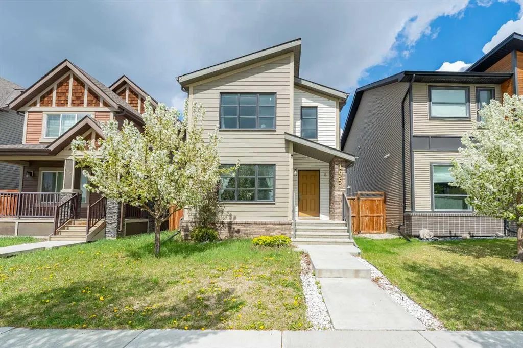 195 Copperpond Street SE