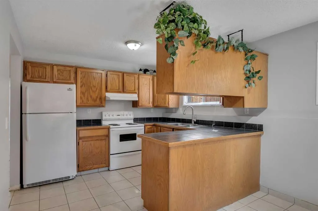 3314 Centre Street NE, #2