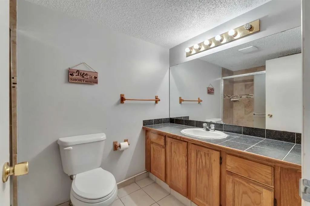 3314 Centre Street NE, #2
