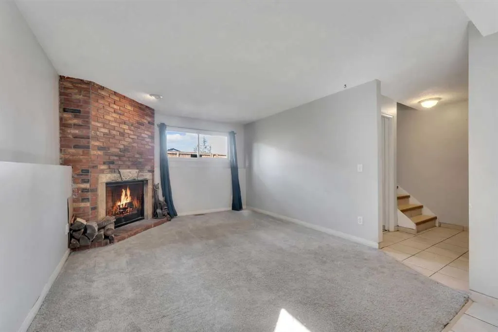 3314 Centre Street NE, #2