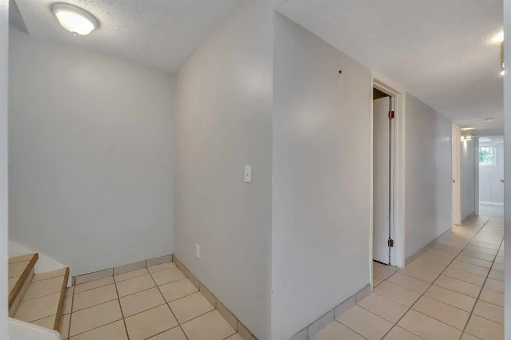 3314 Centre Street NE, #2