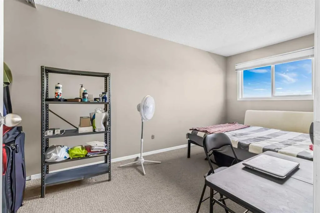 131 Templehill Drive NE, #1