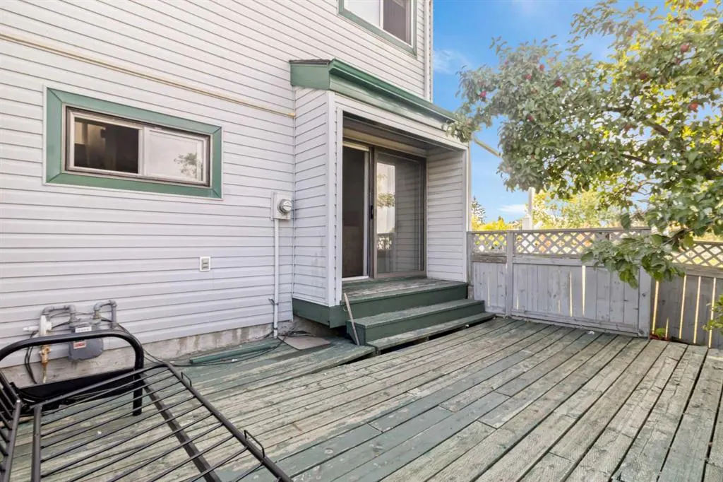 131 Templehill Drive NE, #1