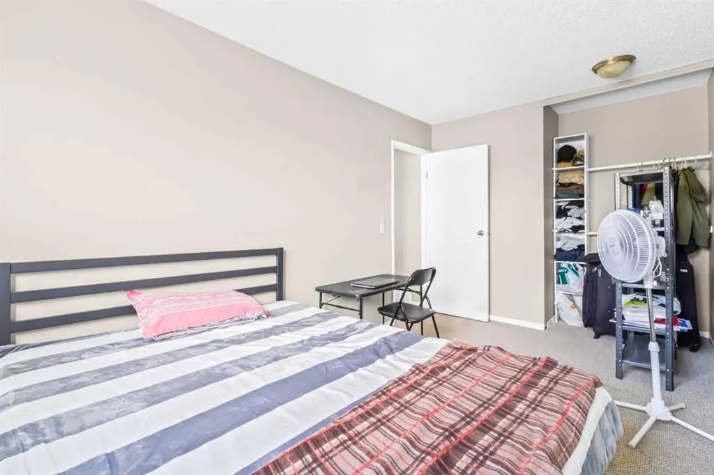 131 Templehill Drive NE, #1